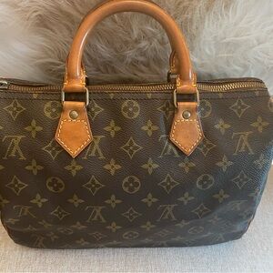 Vintage Monogram Louis Vuitton Speedy 30